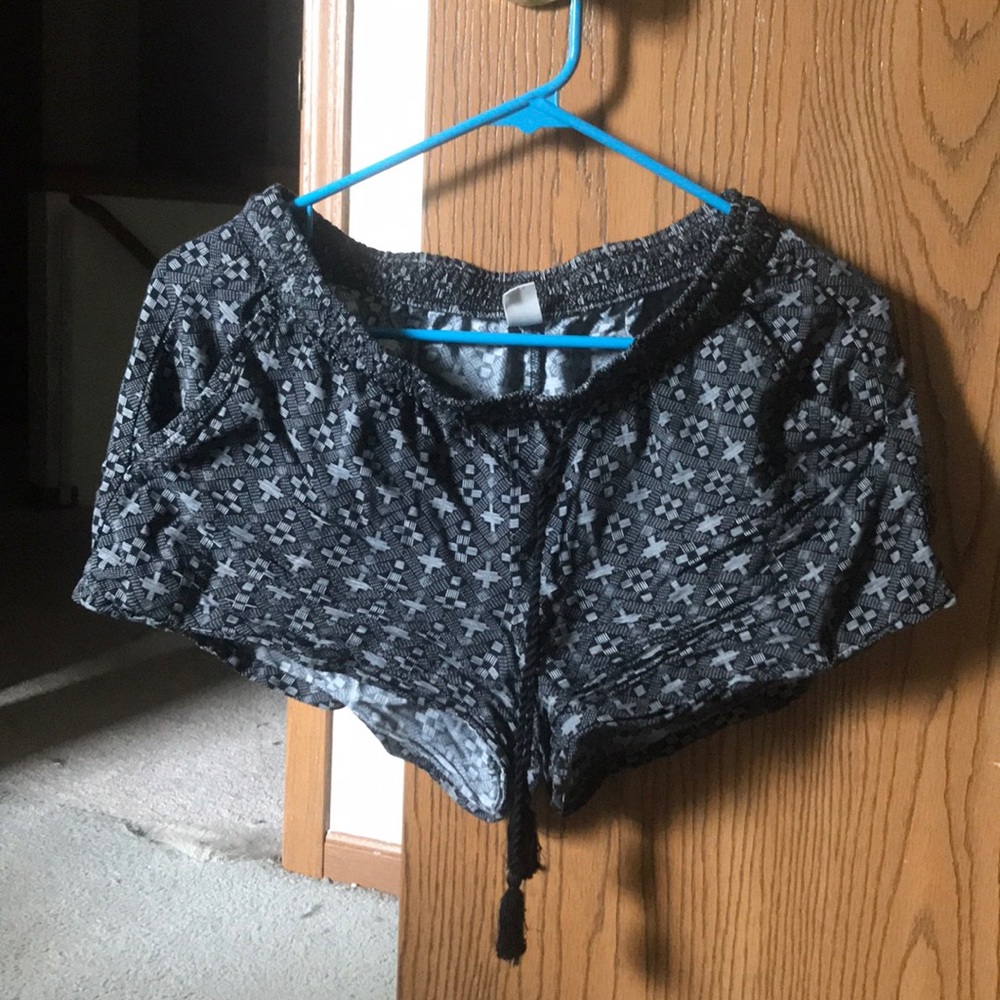 Old Navy Patterned Flowy Shorts